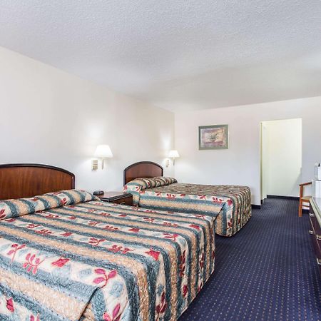 Knights Inn Virginia Beach Lynnhaven Экстерьер фото