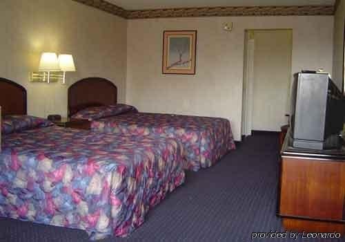 Knights Inn Virginia Beach Lynnhaven Экстерьер фото